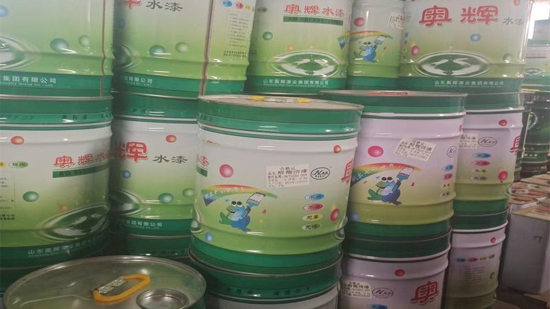 在众多乳胶漆品牌中，以下品牌在产品品质、环保性能、施工性能等方面表现突出：